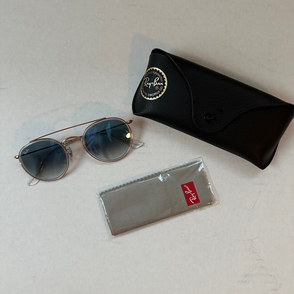 Ray-Ban Blue Gradient Lensed Round Sunglasses with Gold Frame
